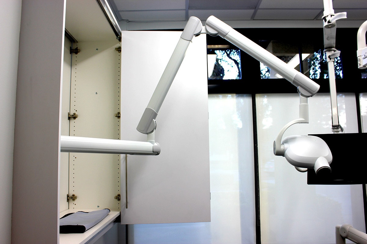 Dental treatment room setup